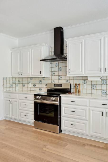 Willa Wellness Oasis 5Br W Pool + Huge Yard + Fire Pit Sachse Zewnętrze zdjęcie