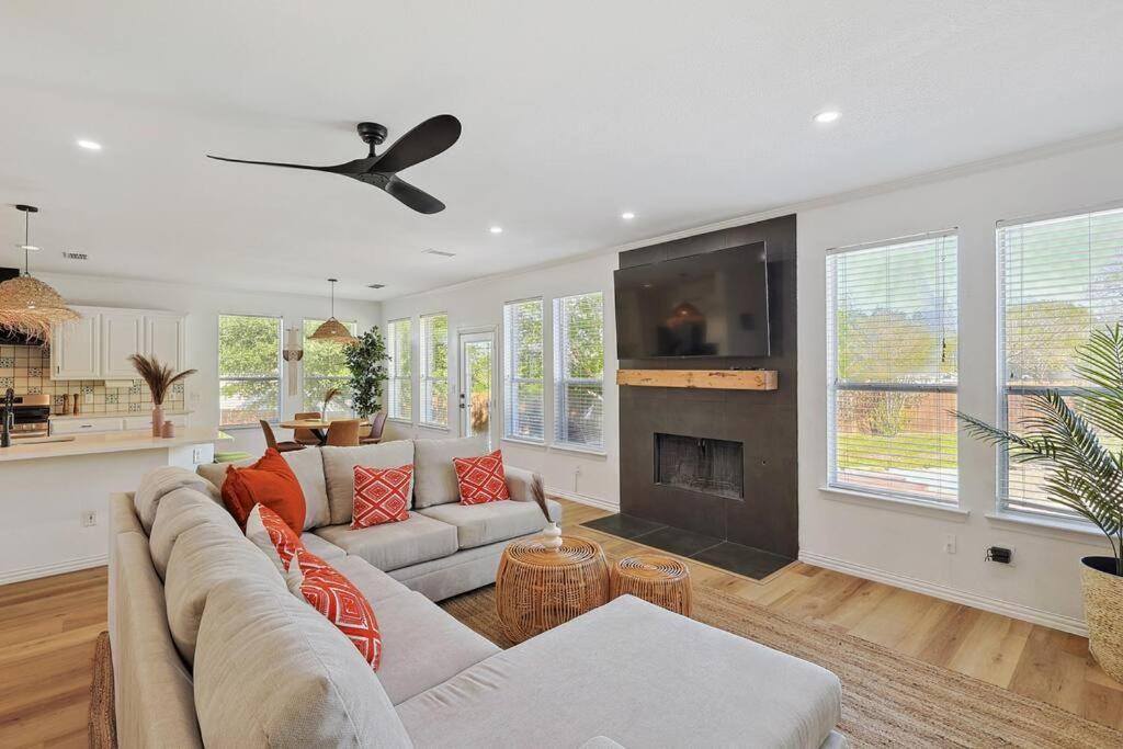 Willa Wellness Oasis 5Br W Pool + Huge Yard + Fire Pit Sachse Zewnętrze zdjęcie