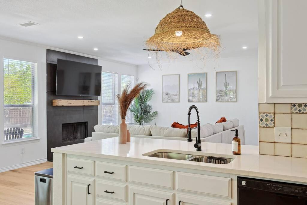 Willa Wellness Oasis 5Br W Pool + Huge Yard + Fire Pit Sachse Zewnętrze zdjęcie