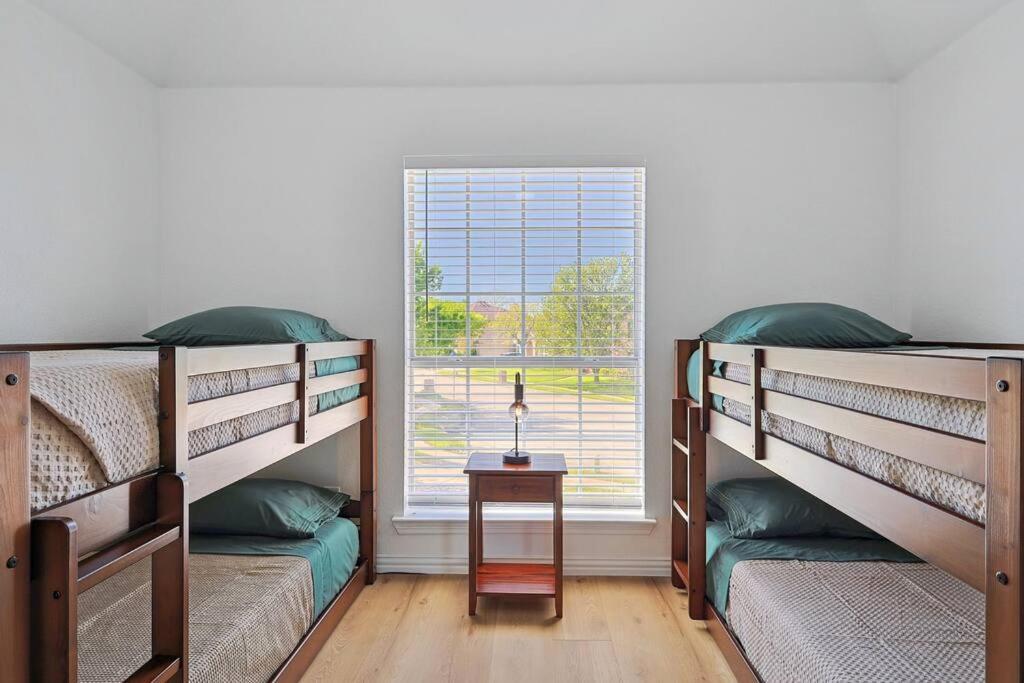 Willa Wellness Oasis 5Br W Pool + Huge Yard + Fire Pit Sachse Zewnętrze zdjęcie