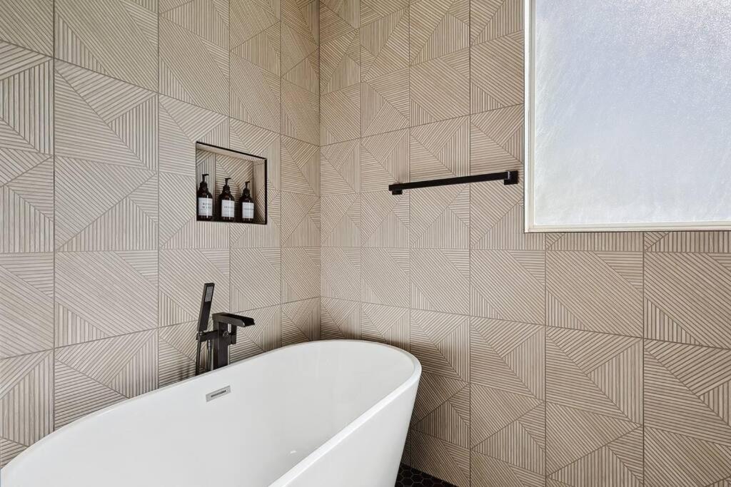 Willa Wellness Oasis 5Br W Pool + Huge Yard + Fire Pit Sachse Zewnętrze zdjęcie